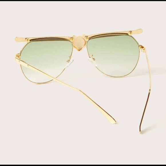 Fierce Leopard Gold Frame Sunglasses - Picture 2 of 2